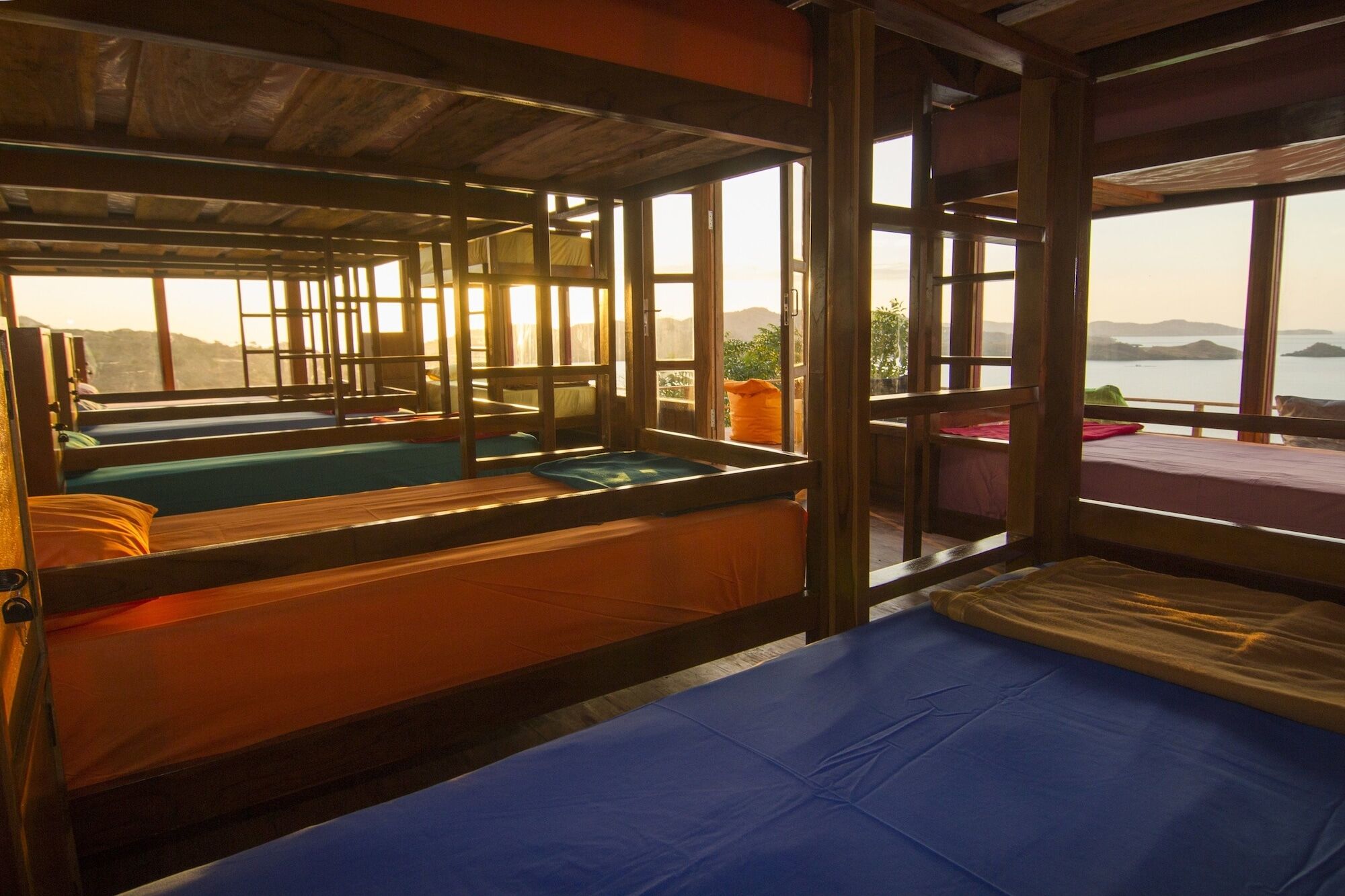 One Tree Hill - Hostel Labuan Bajo Kültér fotó