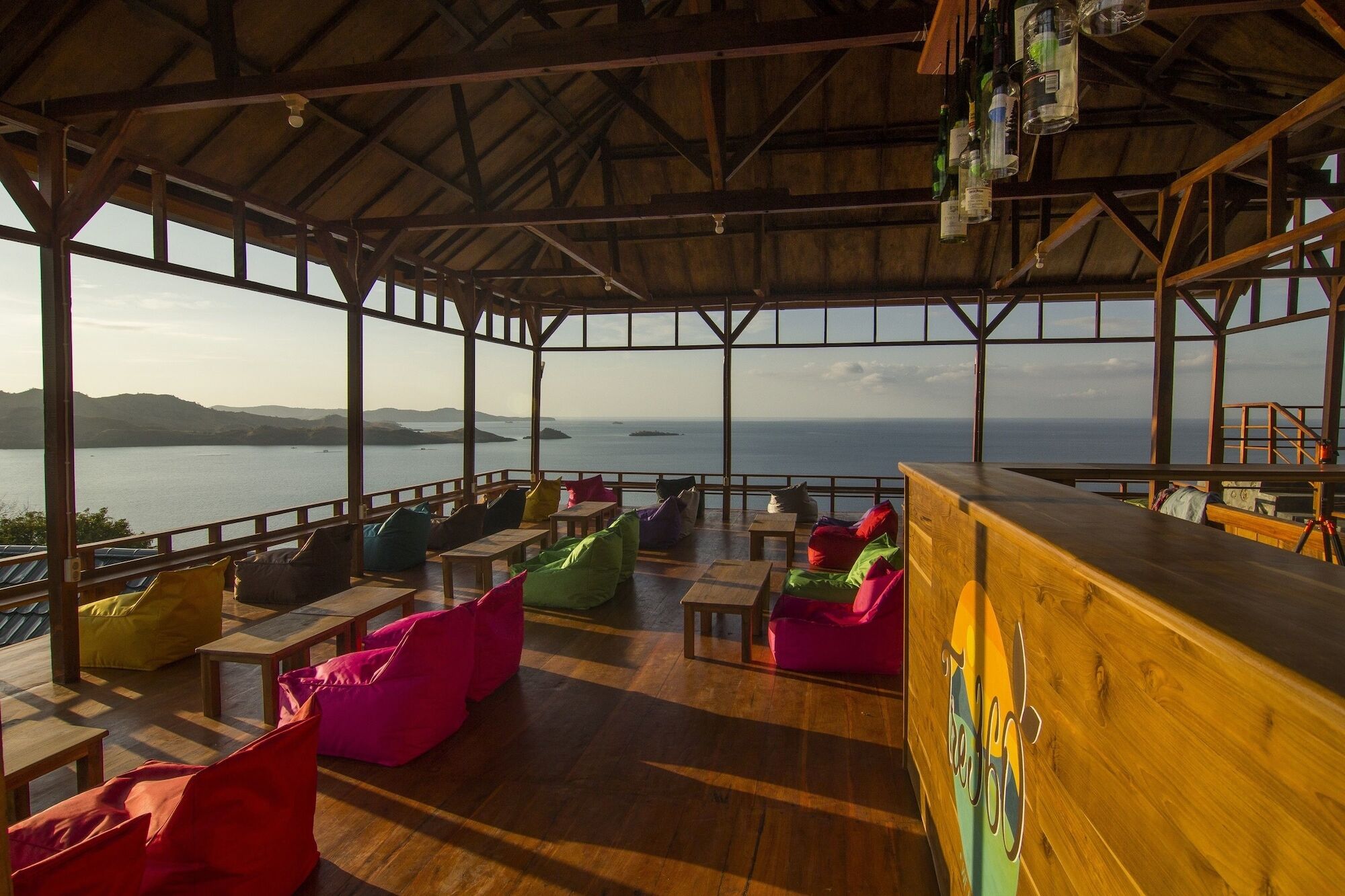 One Tree Hill - Hostel Labuan Bajo Kültér fotó